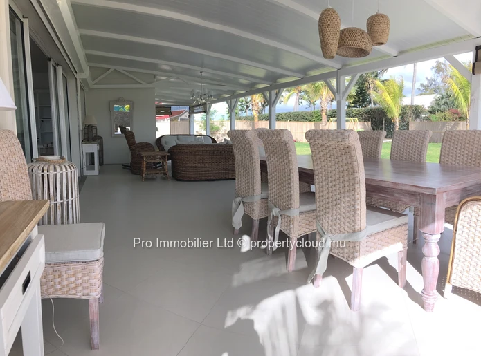 Spacious Modern Furnished Villa for Rent , Beau Vallon Morcellement.(South)