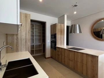 Appartement de 4 Chambres
